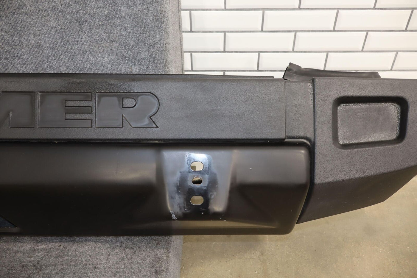 03-05 Hummer H2 OEM Rear Bumper Bar / End Caps (Textured Black) See Photos