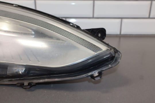 2012-2016 Tesla Model S Passenger Right Headlight (One Repaired Tab)