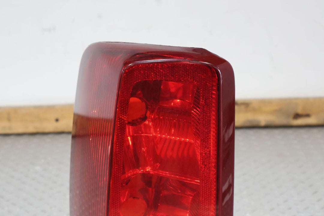 03-06 Cadillac Escalade Long Wheel Base Rear Left LH Tail Light Lamp (Tested)