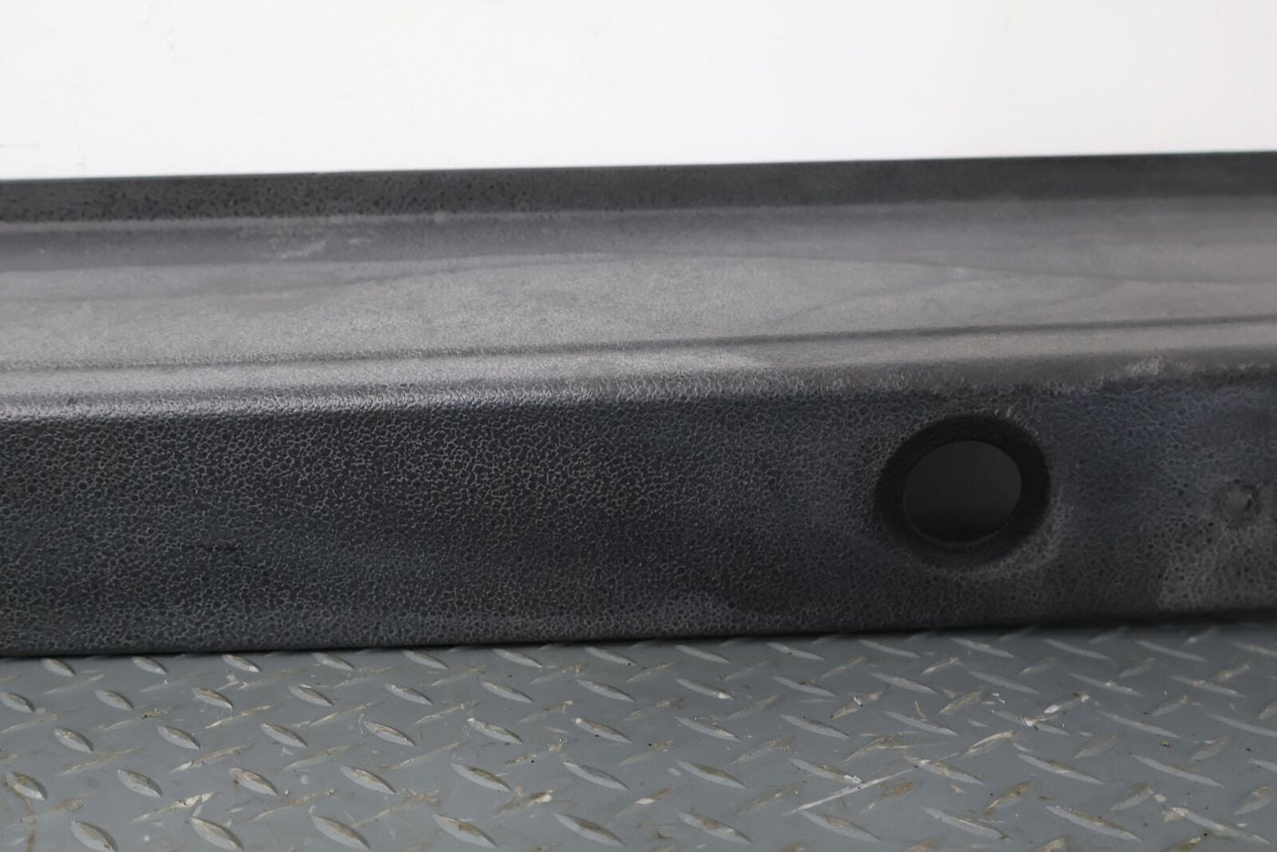 05-09 Hummer H2 SUT REAR Center Bumper Cover Section (Black Textured) SUT Truck