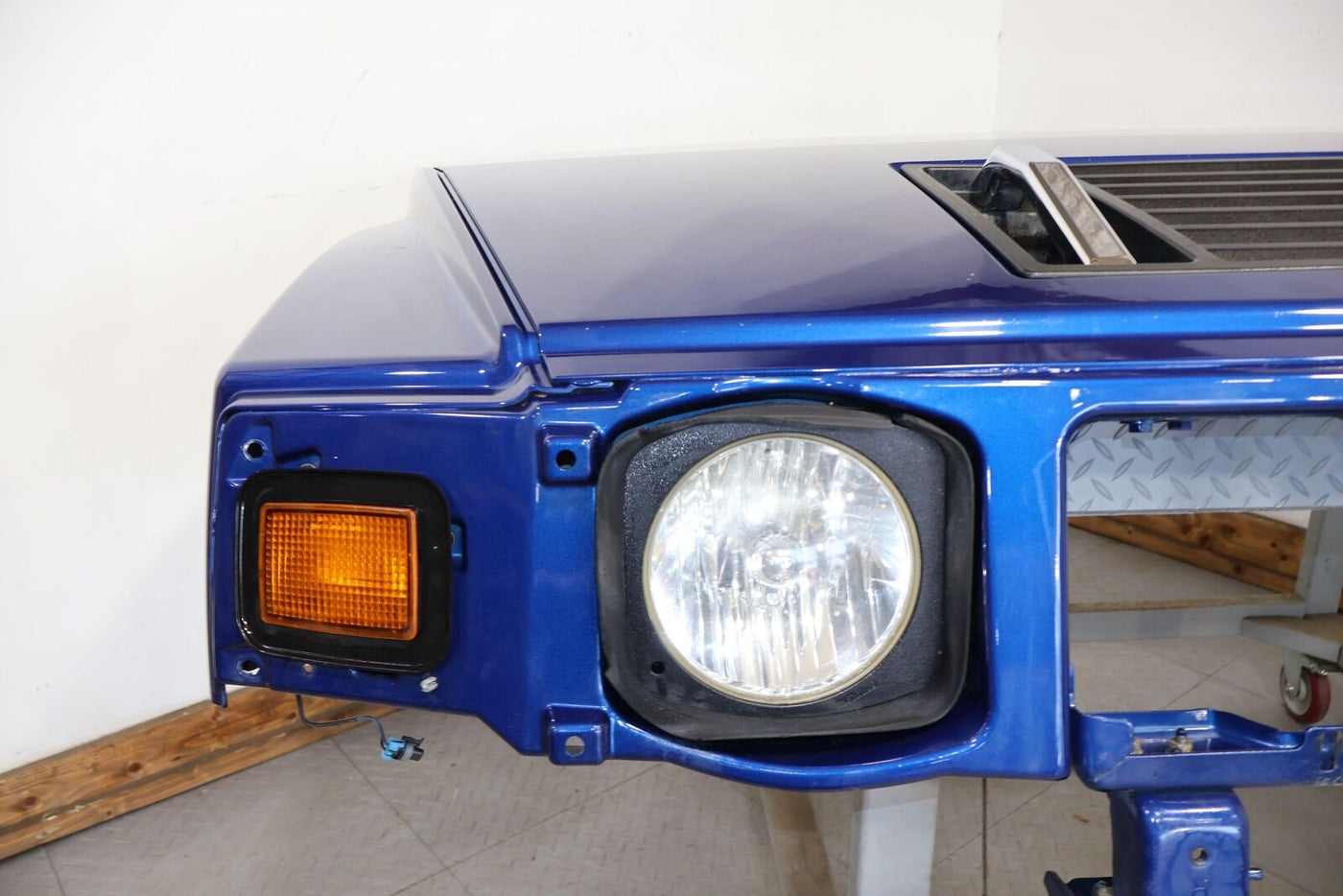 03-07 Hummer H2 OEM Hood W/Upper Grille & Lighting (Pacific Blue 91U) See Notes