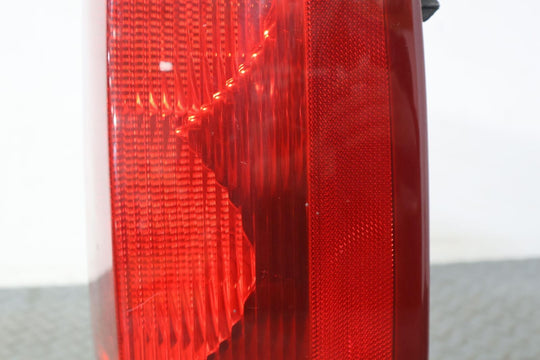 02-06 Cadillac Escalade Short WB Rear Right RH Tail Light Lamp (Tested) OEM