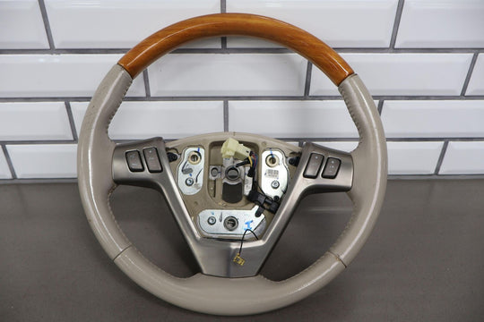 04-06 Cadillac XLR Leather Steering Wheel W/ Light Wood Trim (Shale 152)