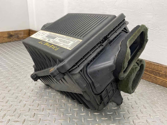 03-06 Chevy Suburban Silverado Tahoe 5.3L Air Cleaner (Box & Lid Only) See Notes