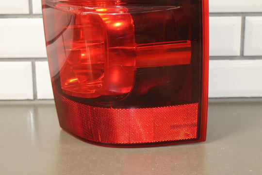 07-14 Tahoe (Non-Hybrid) Suburban Right Passenger Tail Light Lamp Lens Tested