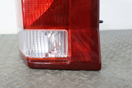 02-06 Cadillac Escalade Short WB Rear Right RH Tail Light Lamp (Tested) OEM