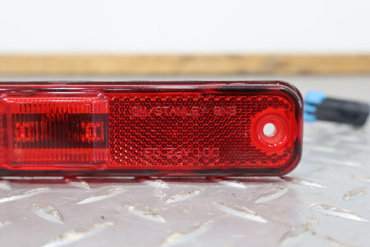 03-09 Hummer H2 Left LH Rear Red LED Side Marker Light/Lamp OEM Tested