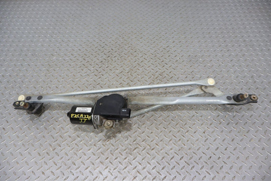 02-03 Cadillac Escalade Windshield Wiper Transmission W/ Motor (Tested) OEM