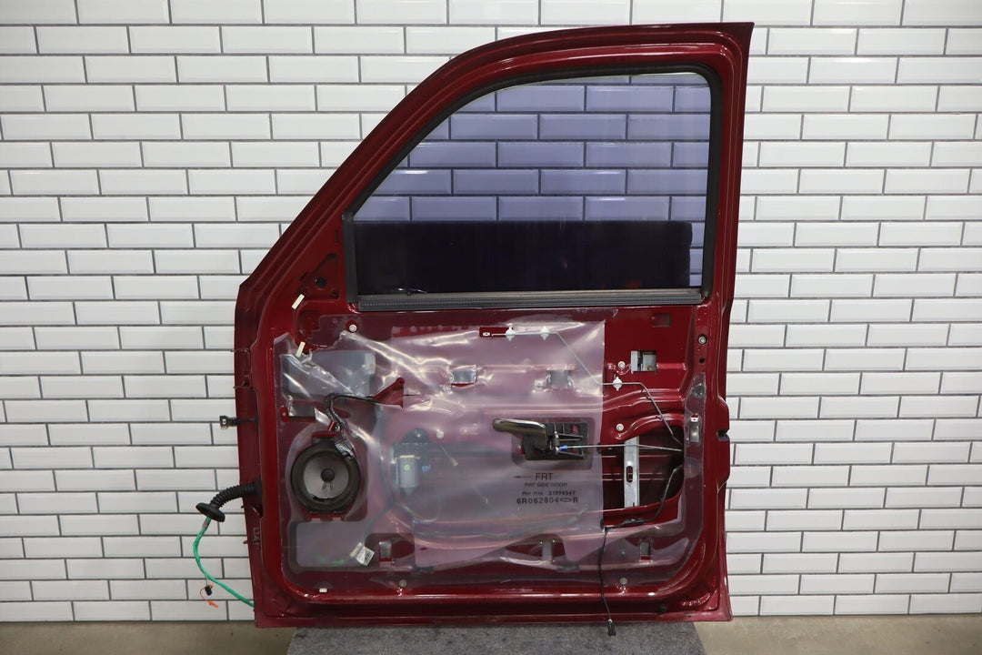 99-06 GMC Yukon Sierra Passenger Right Front Door (Sport Red 63u) See Photos