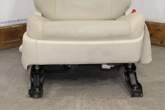 10-13 Lexus GX460 Front Right Leather Heated/Vented Bucket Seat (Ecru 00) Tested