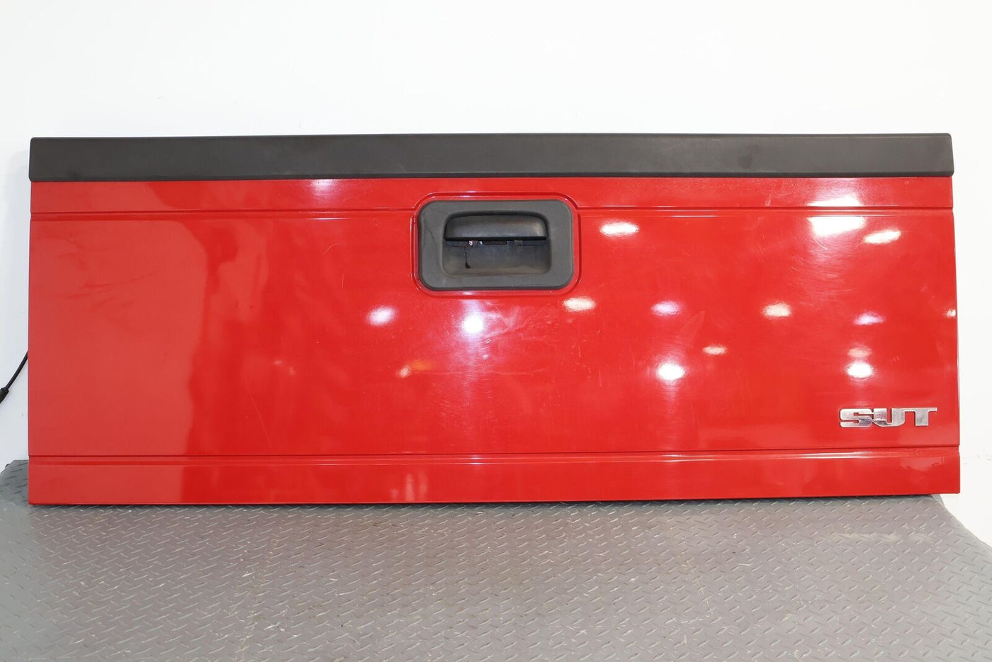 05-09 Hummer H2 SUT Rear H2T Tail Gate End Gate (Victory Red 74u) See Notes