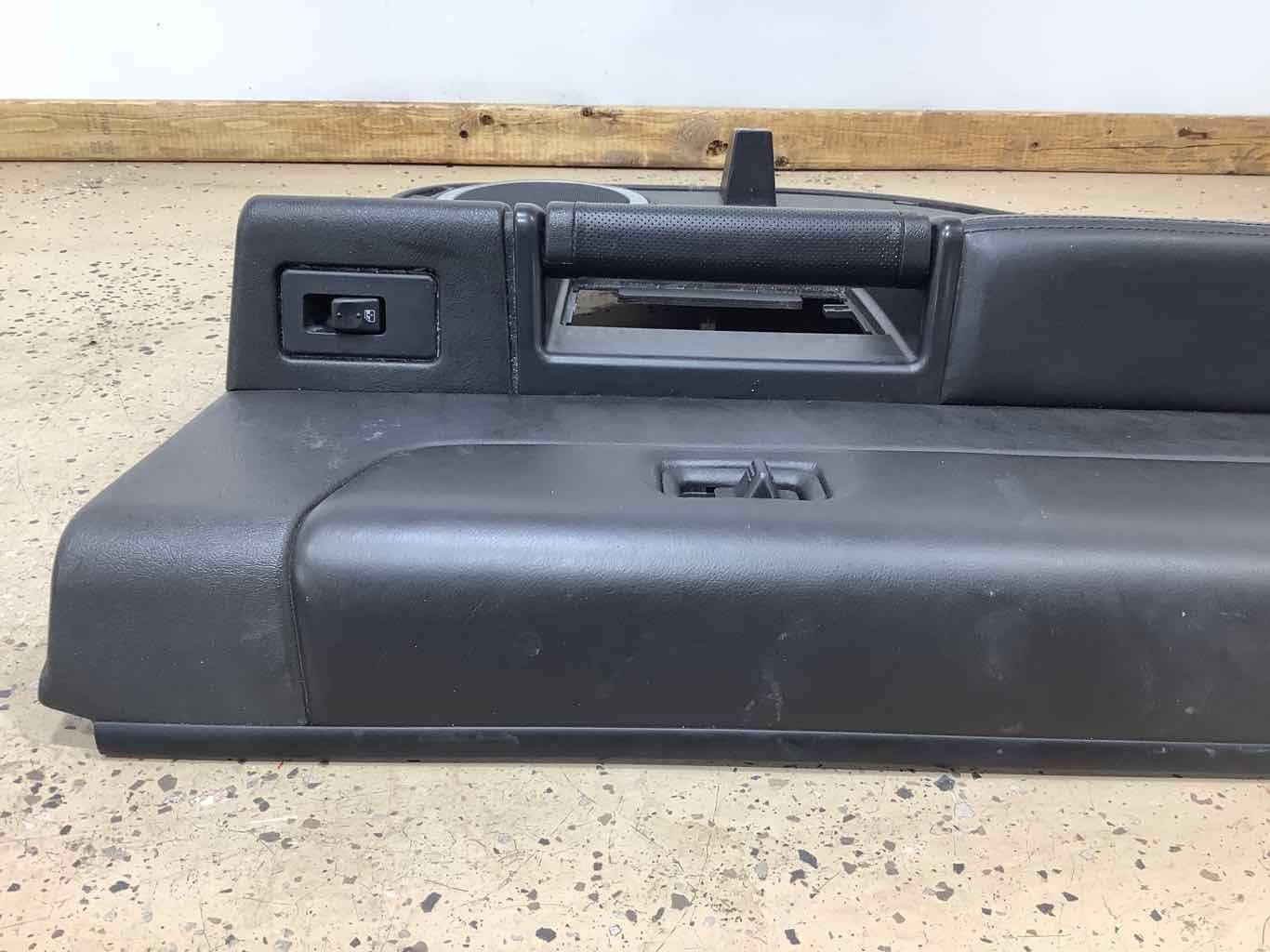 05-07 Hummer H2 Left LH Rear Door trim Panel (Ebony 48I) Missing Lower Pocket