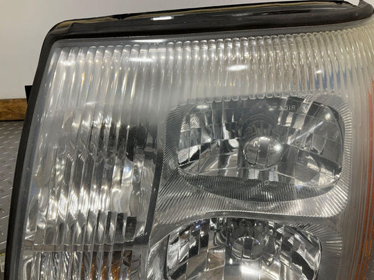 03-06 Cadillac Escalade Left LH Driver Headlamp Headlight (Tested) Light Haze