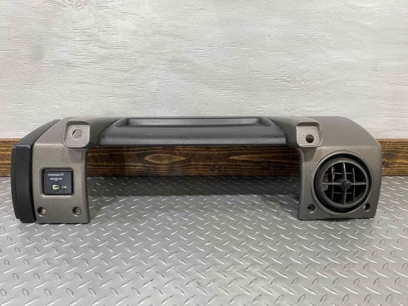 03-07 Hummer H2 Passenger Right RH Dash Mounted AC Vent (Silver Bezel) See Notes