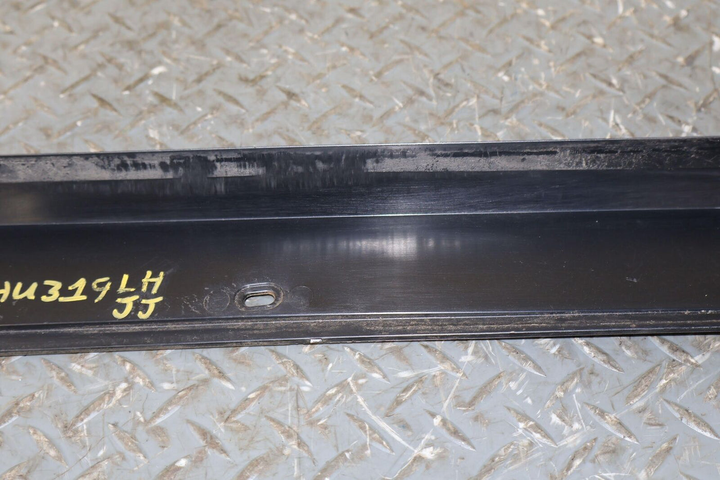 03-07 Hummer H2 Left LH Driver Exterior A-Pillar Trim Panel (Textured Black)