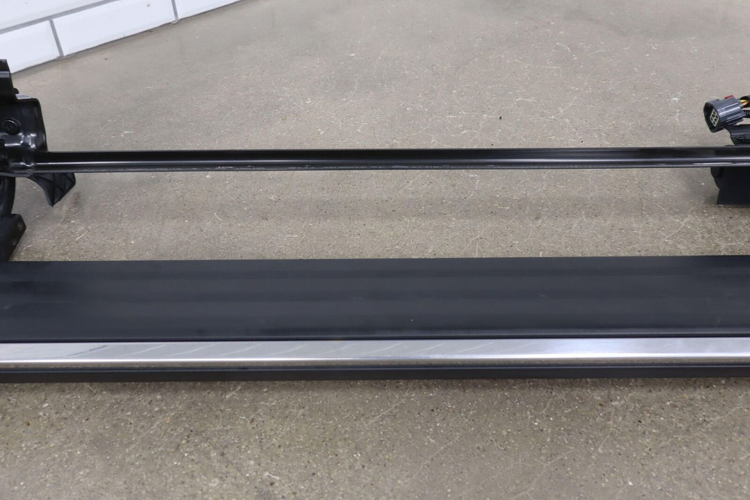 2015-2020 Cadillac Escalade Passenger Right Power Retractable Running Board