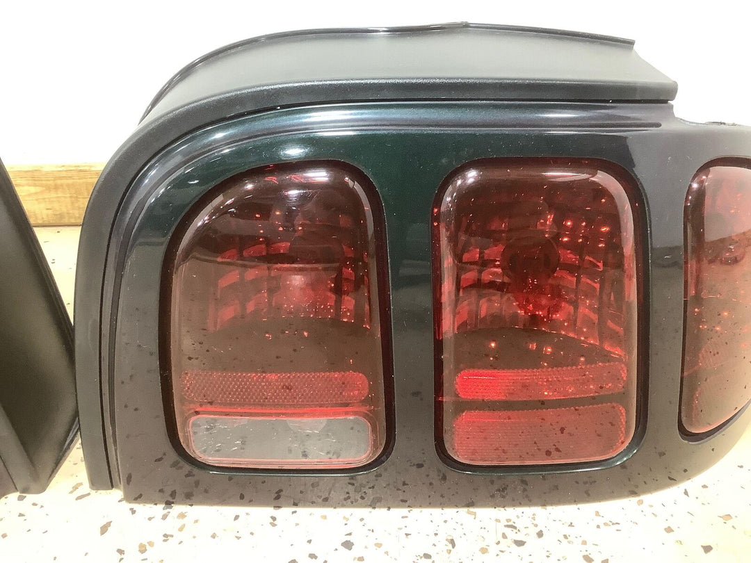 96-98 Ford Mustang GT Cobra Driver & Passenger Rear Taillights (Mystic Chrome)