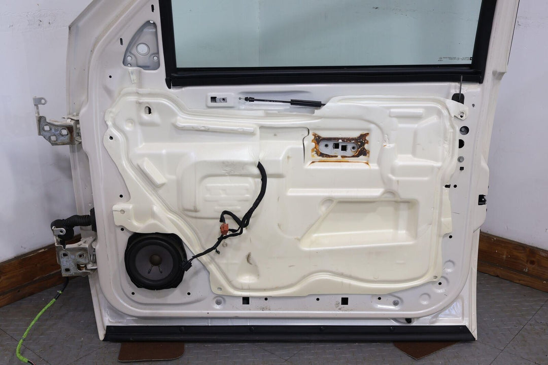 11-14 Cadillac Escalade Short WB Front Right RH Door W/Glass (White Diamond 98U)