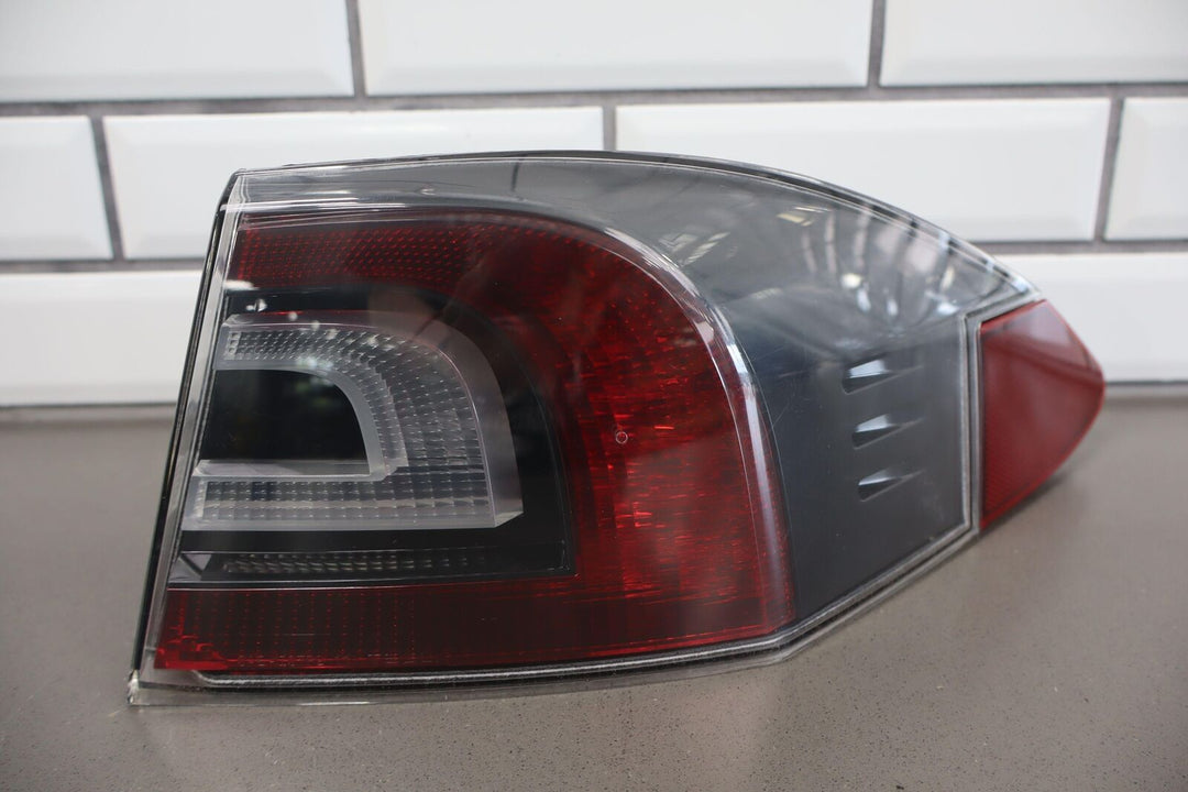 2012-2020 Tesla Model S Right RH (Quarter Mounted) Tail Light (6005919-00-C)