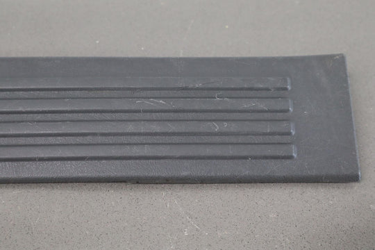 99-07 GMC Sierra Silverado Crew Cab Door Sill Plate Set (4) Dark Pewter OEM