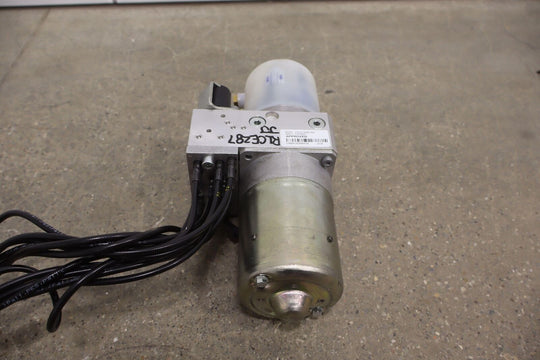 2016-2023 Chevy Camaro Convertible Lift Pump / Motor with Lines and Cylinders