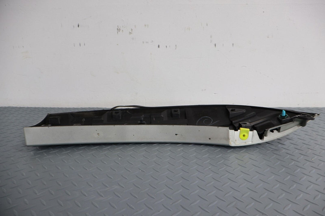 03-09 Lexus GX470 Passenger Right Rear Quarter Panel Moulding (Silver Pine)Notes