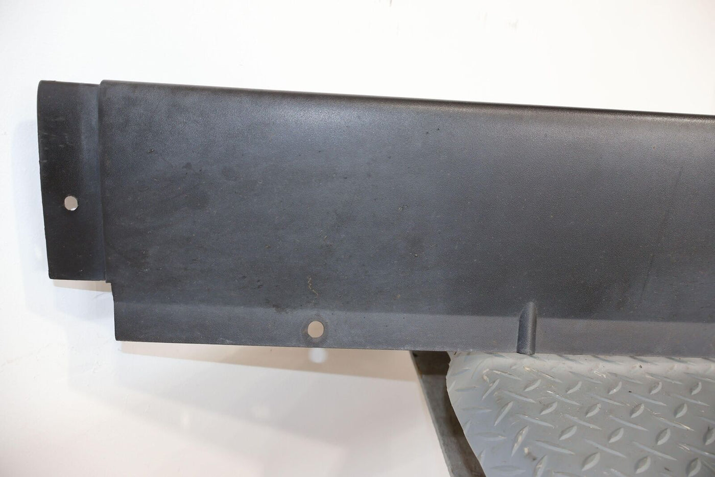 03-09 Hummer H2 SUV Left LH Lower Rocker Moulding (Textured Black) See Notes