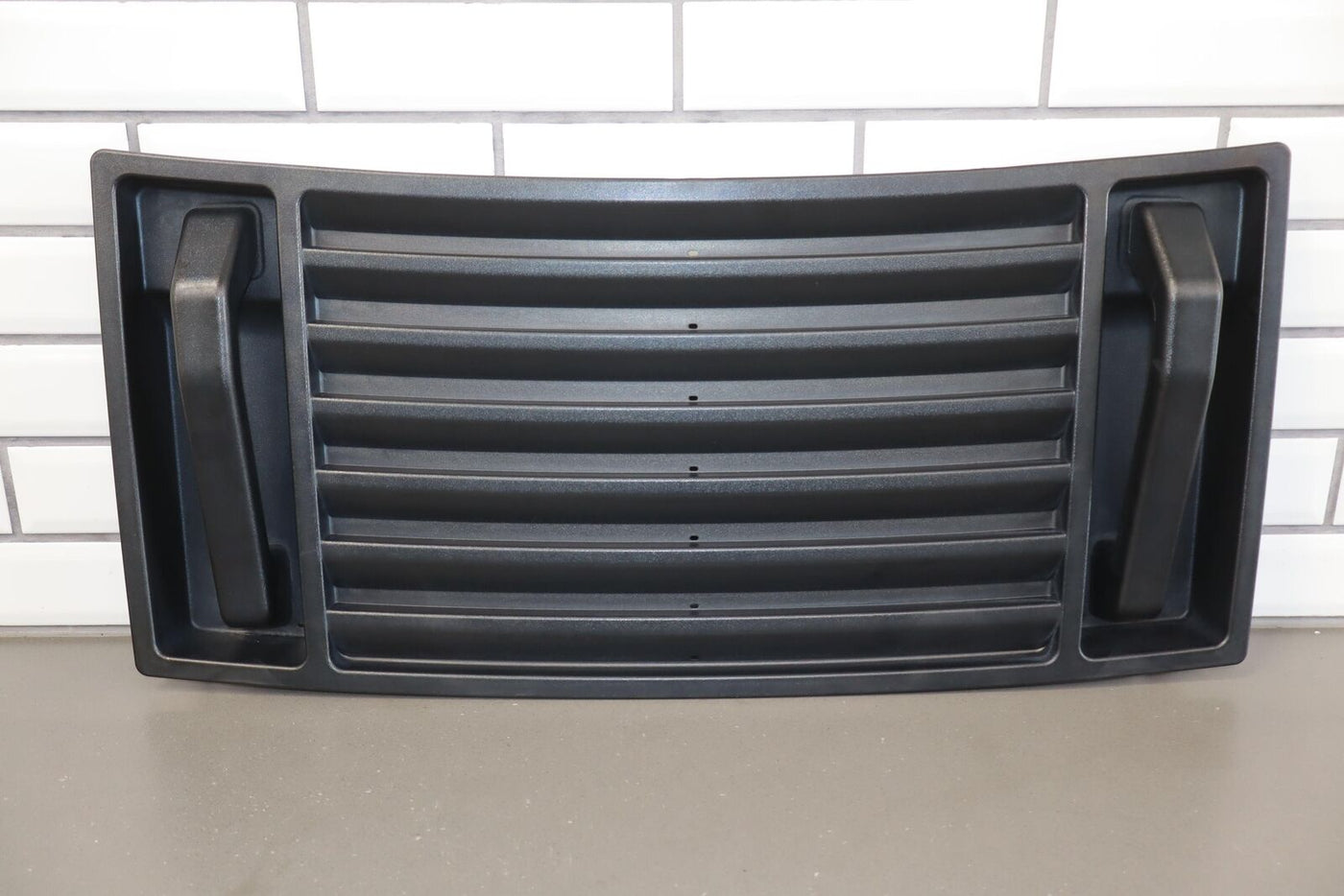 03-09 Hummer H2 Base Model Black Plastic Upper Hood Grille OEM 25928163