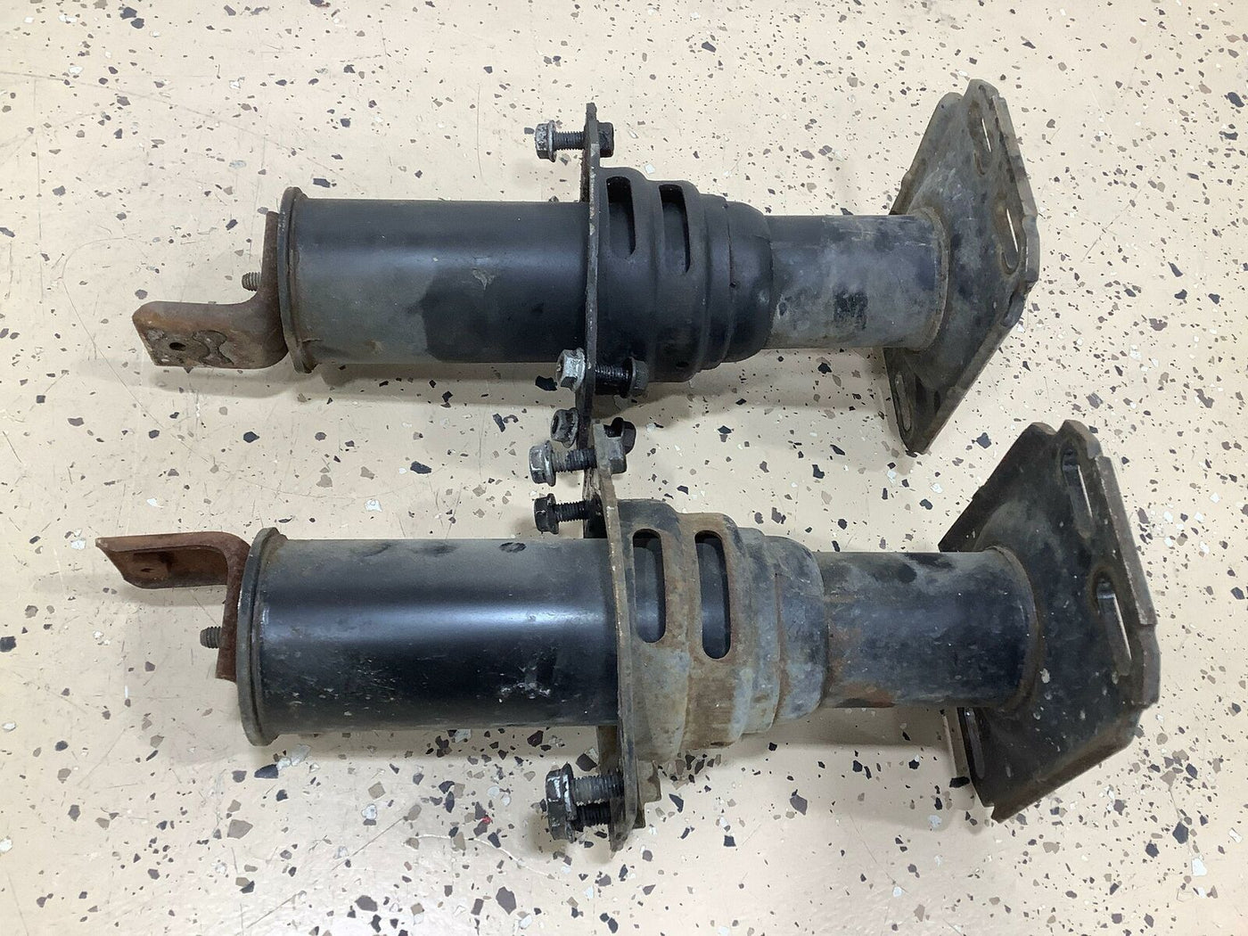 93-96 Cadillac Fleetwood Driver & Passenger Pair of Front Bumper Shocks