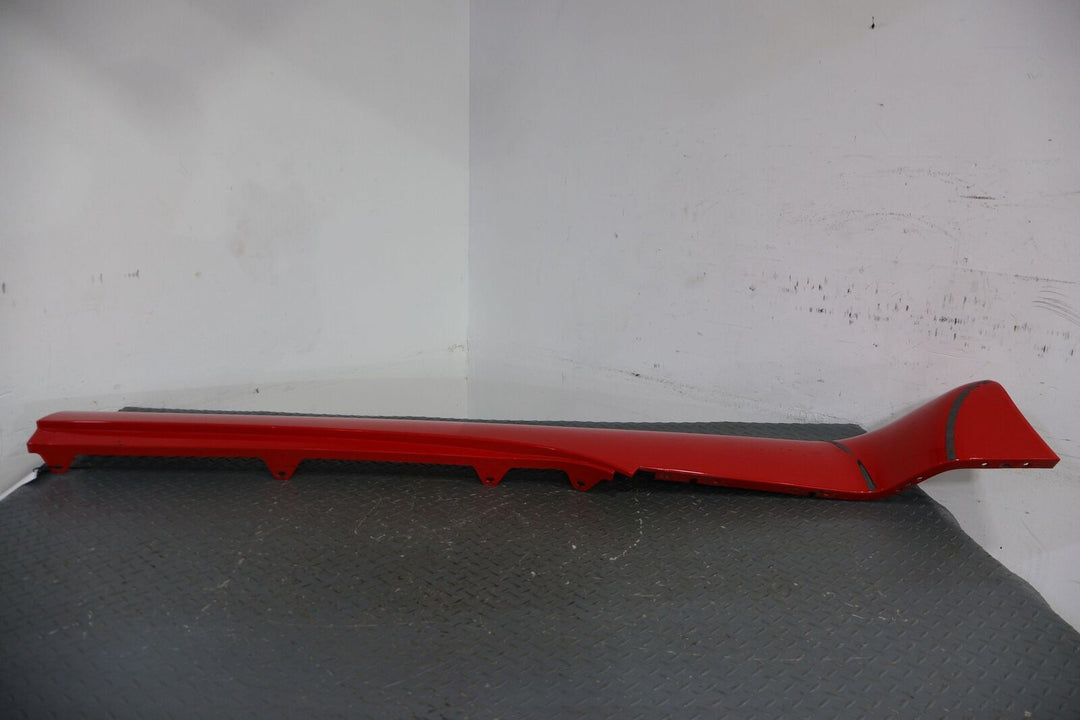 03-06 Chevy SSR Right RH Main Center Rocker Moulding (Redline Red 70U) See Notes