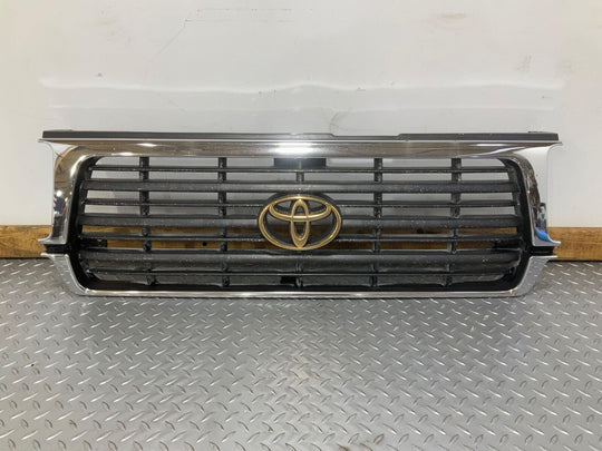 95-98 Toyota Land Cruiser Front Upper Center Grille (Black/Silver) OEM