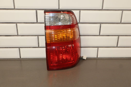 99-02 Toyota Land Cruiser Left Driver Inner (Quarter Panel Mounted) Tail Light