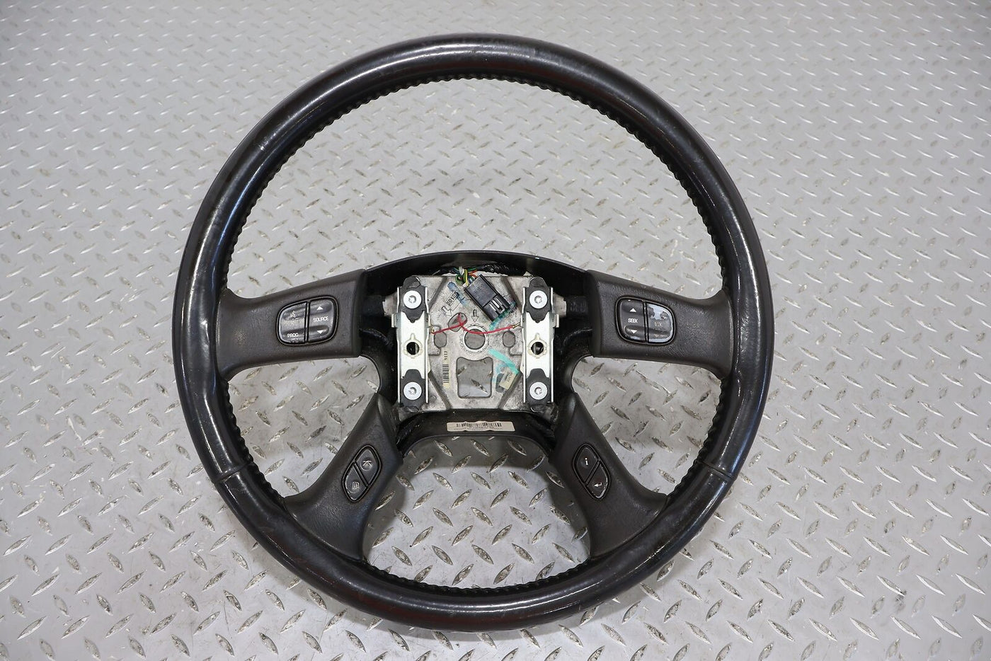 03-07 Hummer H2 OEM Leather Steering Wheel (Ebony 48I) See Notes