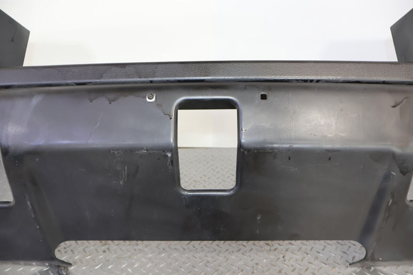 03-09 Hummer H2 Front Bumper W/ Textured Black Covers & Fog Lights (See Notes)