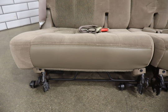 2001-2006 Chevy Tahoe/Yukon Cloth 3rd Row Seat (Neutral) See Photos