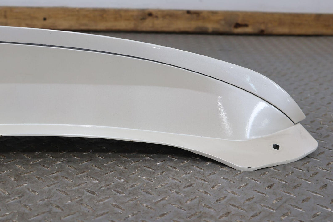 03-06 Escalade Short WB Left Rear Upper Tail Panel Moulding (White Diamond 98U)