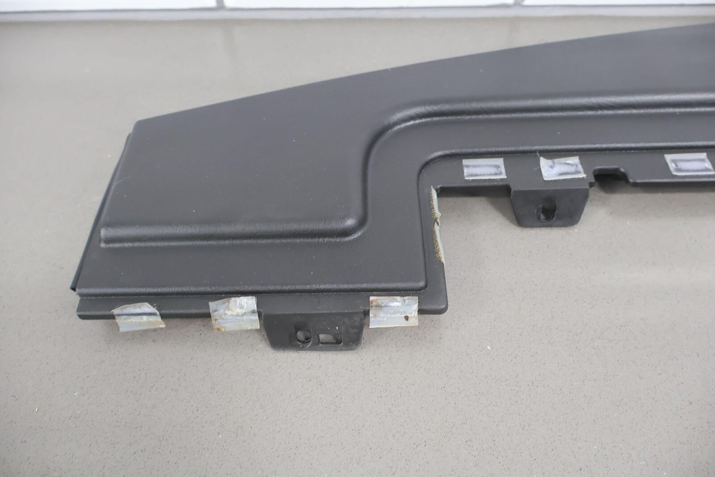 03-07 Hummer H2 OEM Upper Dash Cover Pad (Ebony 482) See Description