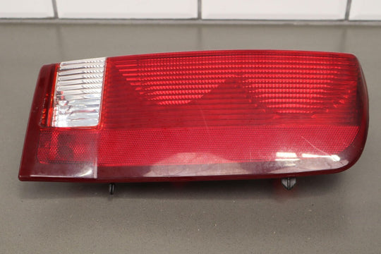 02-06 Cadillac Escalade Passenger Right RH Tail Light Assembly OEM