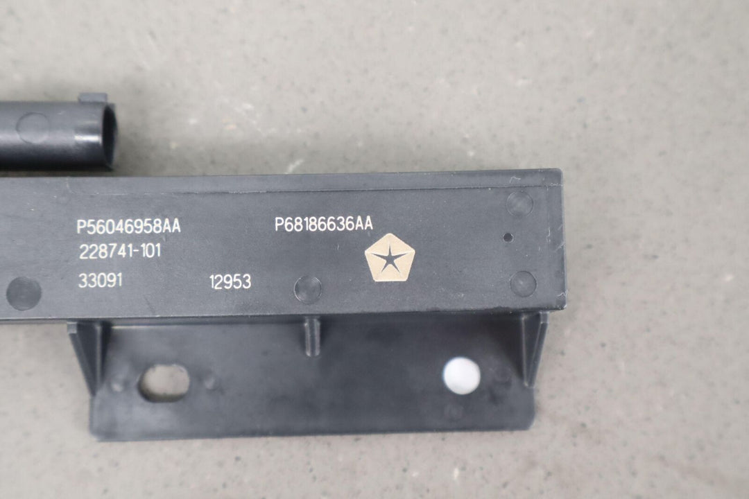 19-23 Ram 3500 Passive Entry Antenna Control Module (68186636AA)