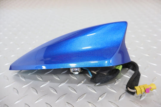 16-20 Chevy Camaro OEM Shark Fin Radio Antenna (Hyper Blue Metallic GD1)23269288