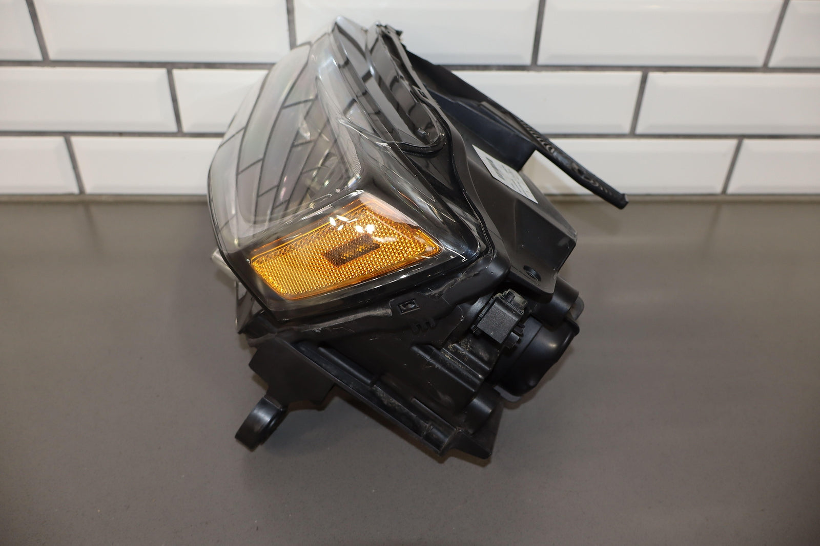 12-13 Jeep Grand Cherokee SRT8 Driver Left LH Xenon Headlight