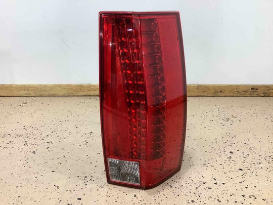 07-14 Cadillac Escalade Driver/Passenger Pair of Rear Tail Lights(Evo Green Met)