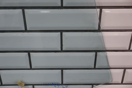 47318405