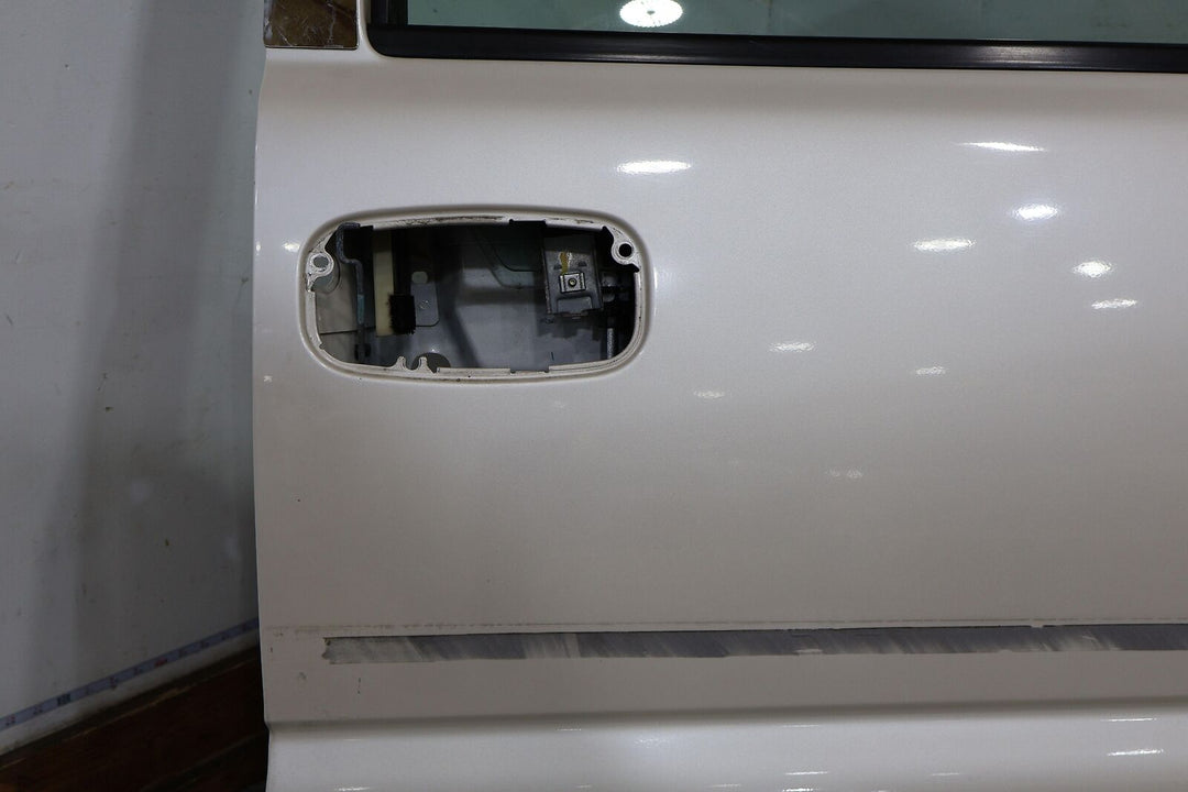 02-06 Cadillac Escalade Front Right Door W/Glass (White Diamond 98U) See Notes