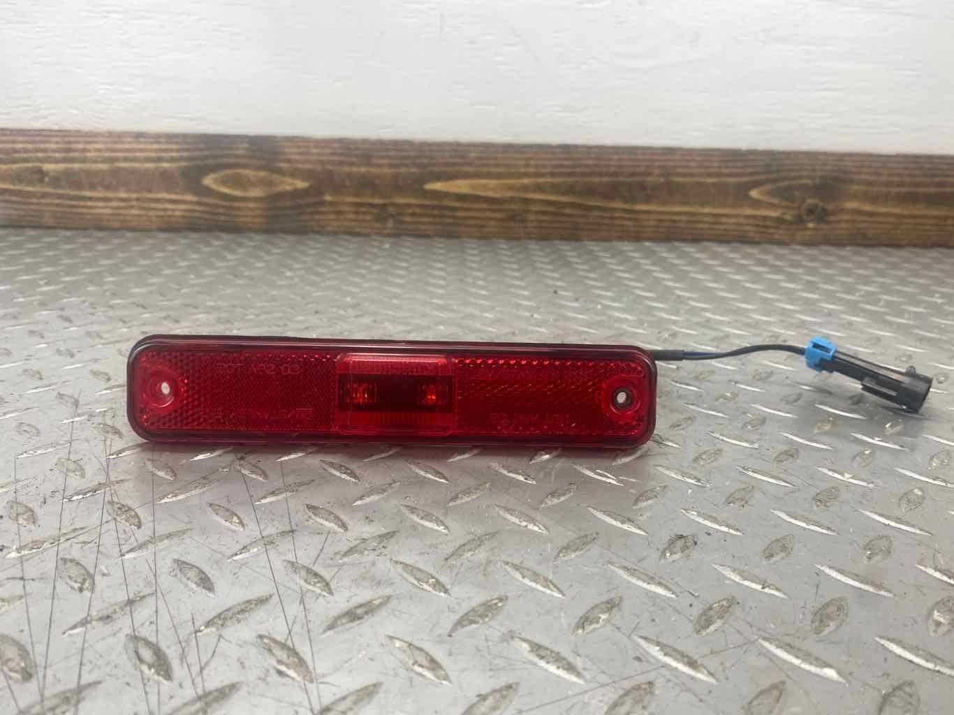 03-09 Hummer H2 Left LH Rear Red LED Side Marker Light / Lamp OEM (Tested)