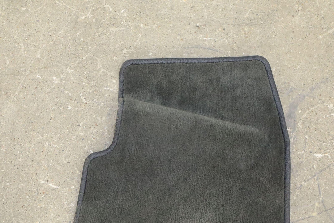 03-06 Chevy SSR LH & RH Pair of Cloth Floor Mats & Carpeted Bed Mat