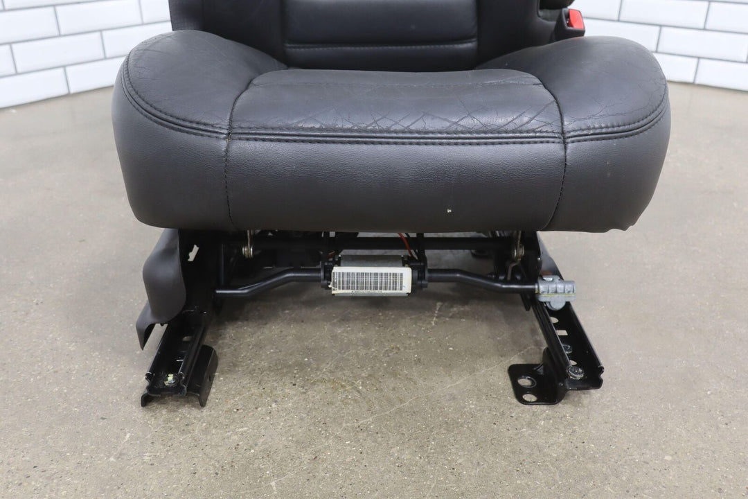 05-07 Hummer H2 RH Right Passenger Front Bucket Seat Leather *No Headrest*