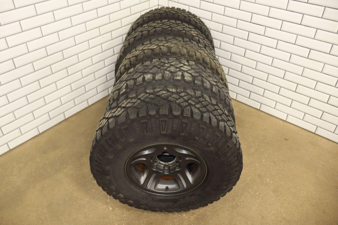 lexus black tires