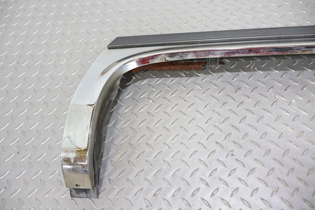 93-96 Cadillac Fleetwood Rear Right Passenger Chrome Fender Lip Opening Moulding