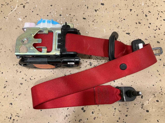 2014 Mercedes-AMG CLA 45 Passenger Right Front Seat Belt Retractor(Red)See Notes